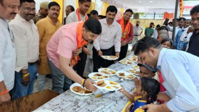 Photo of सदर तहसील में भंडारे का आयोजन, जिलाधिकारी ने किया शुभारंभ