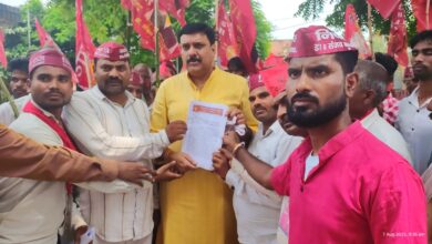 Photo of SITAPUR : निषाद पार्टी ने मछुआ समाज को अनुसूचित जाति का दर्जा दिलाने की माँग, CM को भेज ज्ञापन