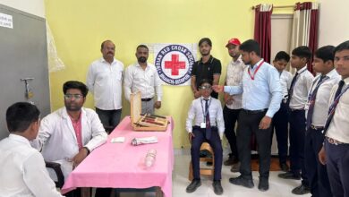 Photo of SITAPUR : Red Cross  ने निःशुल्क नेत्र परीक्षण शिविर का किया आयोजन, 928 छात्र-छात्राओं की हुई जांच