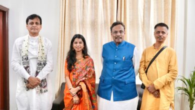 Photo of BIHAR : लोकप्रिय लोकगायिका मैथिली ठाकुर के चुनावी मैदान में उतरने की अटकलें तेज, यहाँ से लड़ सकती हैं चुनाव