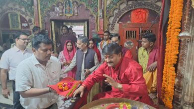 Photo of पदभार ग्रहण करने के दूसरे ही दिन नैमिषारण्य पहुंच गए नवागत जिलाधिकारी, विकास कार्यों का किया निरीक्षण