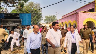 Photo of सुबह जिला व महिला अस्पताल का निरीक्षण शाम को डीएम ने ली स्वास्थ्य विभाग की बैठक, डॉक्टरों के लिए डीएम ने सीएमओ को दिये यह निर्देश