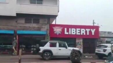 Photo of 1700 की चप्पल ने दिला दी गिरफ्तारी की आहट, सीतापुर में बड़ा मामला