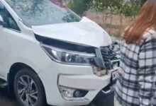 Photo of Sitapur डीएम के काफिले के साथ बड़ा हादसा, तीन वाहन आपस में टकराए जिलाधिकारी की कार क्षतिग्रस्त