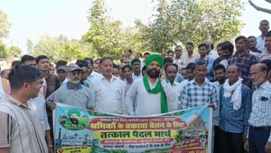 Photo of “मेहनत हमारी, पैसा हमारा… फिर भी मजदूर क्यों परेशान, रसूखदारों का मज़दूरों पर ऐसा ज़ुल्म?”